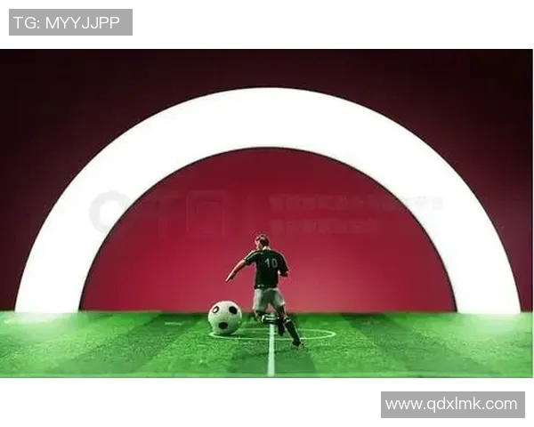 悬挂足球明星图案图片装饰家居空间提升运动氛围的创意选择